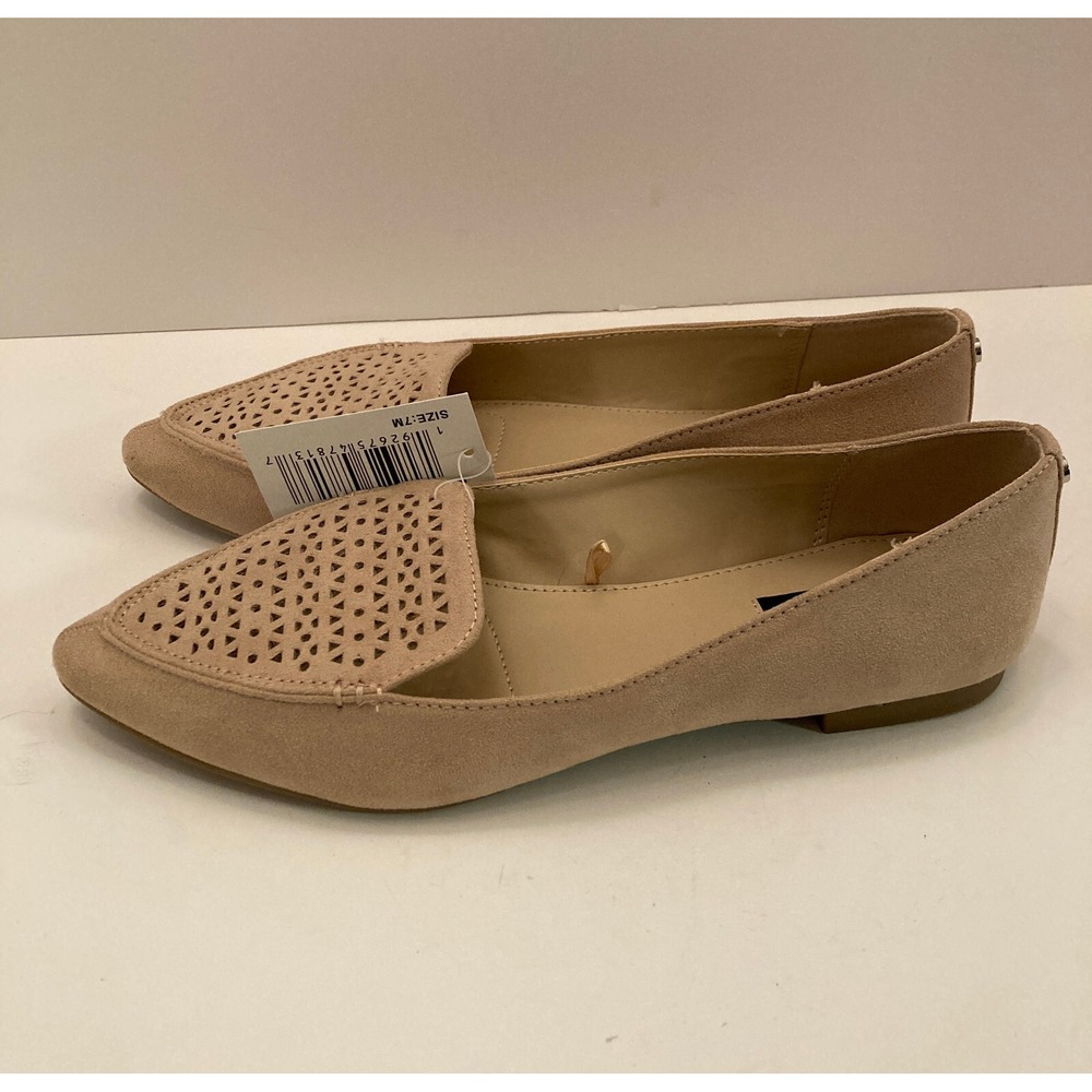 NWT JONES NEW YORK Flat Shoes Womens 7M Beige Samantha Faux Suede Slip On Light - Picture 5 of 10